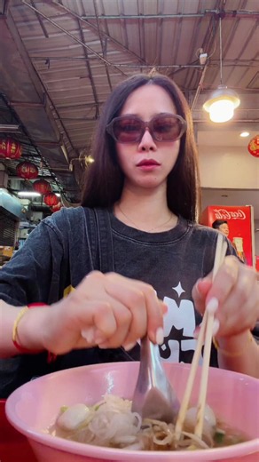 สาว เยาวราช ⛩️#ฮักผัว💋 #หลวงผัว🙇‍♀️ #พระรถซิ่ง🚌 #minihsu😘