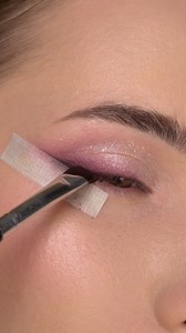 1.3M views · 11K reactions | Save and Create a soft shadow wing using just tape and eyeshadow✨ #makeup #eyemakeup #makeuplover #eyeshadow #makeuptutorial | Beauty UGC | Facebook