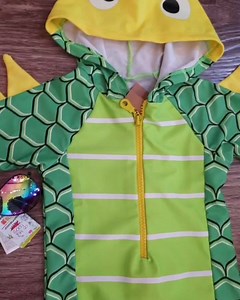 練 Enterizo de playa con protección UV+ última talla 2 • S./129  zapatitos anatómicos S./95,5 • lentes de sol S./89,9 | Mariá Moda Infantil | Facebook