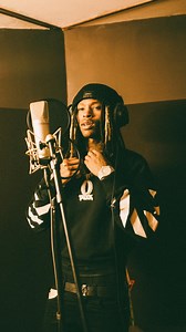 King Von’s Bless The Booth Freestyle just dropped on all platforms 🔥 This legendary Audiomack exclusive was one of his last recordings, filmed at our studio a few days before he passed in November 2020. Now it’s available for you to stream everywhere. LLKV • #kingvon | Audiomack
