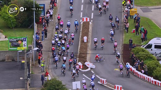 Tour de France 2021: Erster Sturz nach nur drei Kilometern