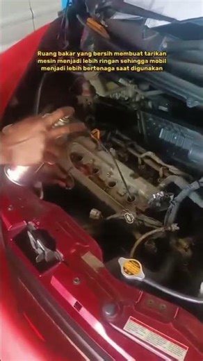 Clean combustion chamber with carbon cleaning