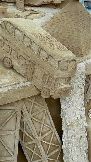 BREXIT – A Sand Sculpture About a Journey Into the Unknown