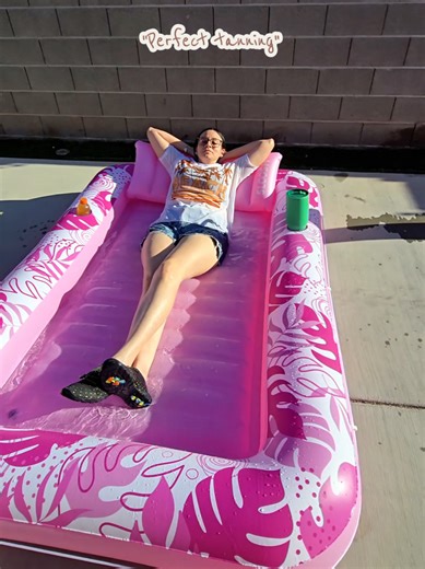 Inflatable pool, perfect for tanning. If you have children, they will love her. 🌞Sloosh-L/XL Inflatable Tanning Pool Lounge Float With Cup Holder, 70“X46”/85″ x 57″ Extra Large Pool Floats Adult with Pillow, 4 in 1 Suntan Tub Raft Floatie, Sunbathing Bed Lounge for Water Blow Up Kids Ball Pit Party Gifts, inflatable Sofa Pool #tanning #pool #tiktokshopmothersday #tiktokshopstockup #piscina @Sloosh