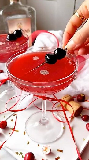 Sparkling Amaretto Punch!