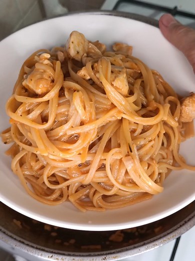 Juliette a préparé des spaghettis au poulet et à la crème fraîche #Juliette #recommandations #recette #spaghetti #poulet