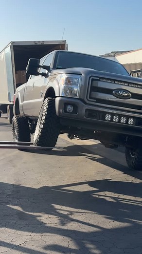 Carli Suspension and HD Truck Accessories on Instagram: "The forklift flex test never gets old on these trucks! There’s a lot of “lift kits” on the market for these Fords, but 11” of front travel and 13” rear thanks to this Carli Suspension system is something not all of them can say. . . . #cjcbuilt #cjcoffroad #cjc #carlisuspension #38s #37s liftkit #superduty #ford #steelbody #leveledon38s #carlidominator #powerstroke #diesel #offroad #dieseltruck #fordtrucks #fordtruck"