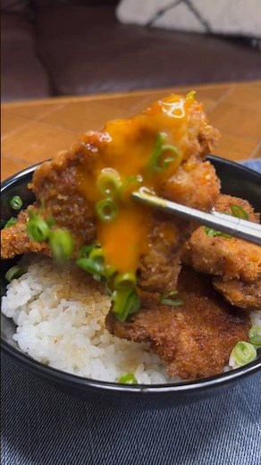 ご飯が止まらないタレカツ丼の作り方