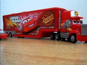 Lightning McQueen & Mack - RC Fun!