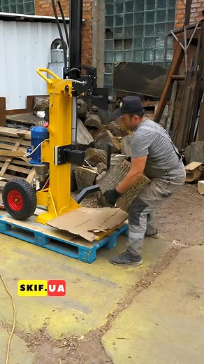 Ultimate Power： Hydraulic Log Splitter Test #racklogsplitter_cBR4FgRzn0Q #logsplitter #wood #woodworking | Catherine Hamilton