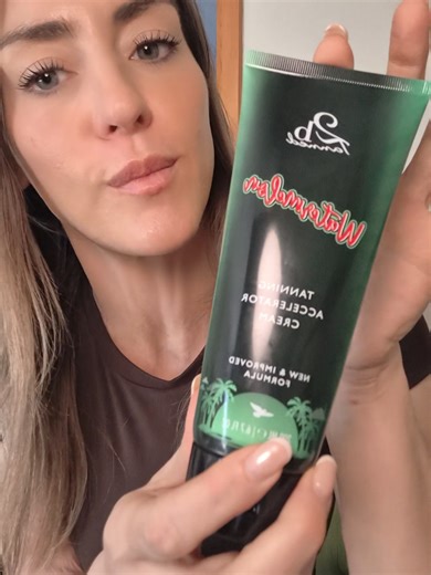 Free gift for a limited time and only while stocks last when you purchase the brand new and improved Tanning Accelerator Cream from @2bTanned 🏖🌞 #2btanned #tanning #tanninglotion #summerglow #tiktokmademebuyit