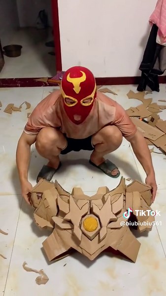 #tiktok #fpy #coaplay #cosplayer #cos #diy #diyproject #handmade #DIY #Handmade #carton #armor #Armor #ArmorHero #armorhero