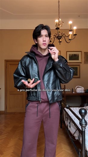 Arrume-se comigo para ir para Milão! Hoje às 18:00 o conjunto moletom estará disponível na KM basics!