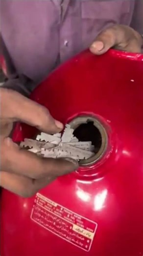 👍Bike Fuel Tank Cleaning at Home || Rust Remove Without Chemical #shorts #ytshorts #trending