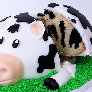 80K views · 1.8K reactions | Cakes With A Pattern Inside! | The Icing Artist | Facebook