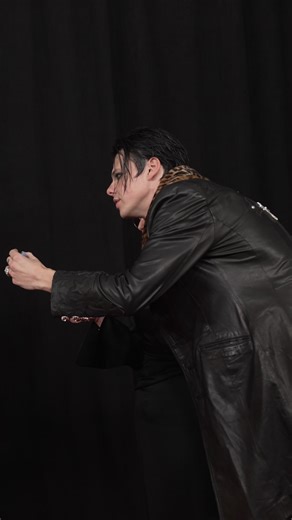 The #GRAMMYs red carpet is heating up! 🔥 Tune in tonight 💫 | grammys