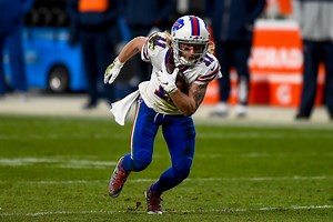 Cole Beasley Is A Savage For Somehow Playing Part Of The Season With A Broken Fibula