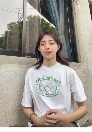 Silly Romance: Adorable Moments in WLW Relationships