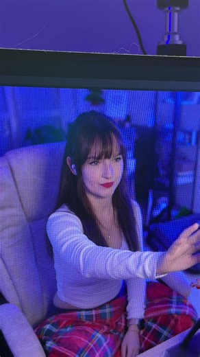 When you’re supposed to record YT videos but can’t stop listening to music lol