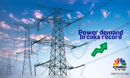 Heatwave drives India's peak power demand to record 246 GW - CNBC TV18