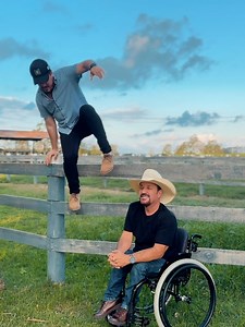 674K views · 22K reactions | Você sofreu quando eu era ainda criança.. A sua grande esperança era me ver homem formado 懶 #MeuVelhoPai | Elias Wagner | Facebook