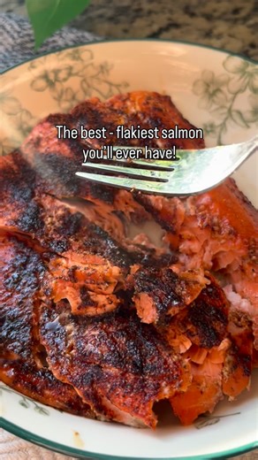 Jenna Ewing on Instagram: "Perfect Baked Salmon Ingredients Salmon fillet(s) Honey Cayenne pepper Paprika Cumin Salt Black pepper Baking Instructions 1. Preheat oven to 400°F. 2. Place salmon on a parchment-lined baking sheet. 3. Drizzle or brush the top with honey. 4. Sprinkle evenly with cayenne, paprika, cumin, salt, and pepper. 5. Bake for 17 minutes, until flaky and cooked through. 6. Optional: Broil for 1–2 minutes at the end for extra caramelization. Perfect with rice, roasted veggies, or