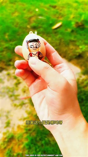 ये कैसे हुआ? हाथ में अंडा प्रकट हो गया! 😳 Carriage House wooden artist #cartoon #shortsvideo