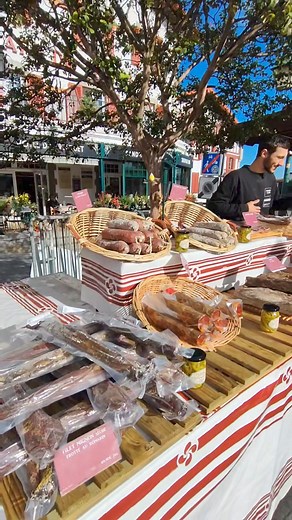 FÊTE DU GÂTEAU BASQUE. CAMBO-LES-BAINS AUJOURD'HUI. RUEDO BANDA BAYONNE. | Pays Basque BAB