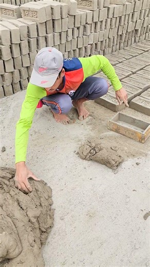 BRICK FIELD MAKING BRICK. #muddy #brickslopes #brickseek #brickart #buildbetterbricks #iteam