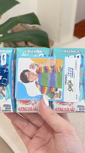 🍦 Trời này mà không ăn kem thì có lỗi với thời tiết lắm. Nay 2 mẹ con rủ nhau cùng làm kem từ sữa chua SuSu, để giải nhiệt đây mọi người ạ. Vị của SuSu chua chua ngọt ngọt, cả mình và bà 🍊 đều thích. Đã thế, đợt này SuSu còn có chương trình “Tích thẻ đổi quà và Săn thẻ may mắn trúng Ipad”, siêu đã luôn. Cứ tích đủ 6, 12 và 24 thẻ là đổi được quà ngay, như bạn Cam vậy nè. Chưa hết đâu, nếu may mắn thì mình còn nhận được thẻ đặc biệt trúng Ipad nữa đó. Cùng mua SuSu và Hero lấy quà thôi cả nhà ơ
