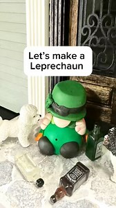 Polymer clay is fun and easy for creating holiday crafts like this leprechaun. #miniatures #diyprojects #DollhouseMiniatures #hobby #polymerclayart # | DomnDiva Design
