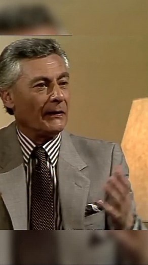Historia Argentina Restaurada on Instagram: "✨📺 ISABEL "LA COCA" SARLI EN FUNCIÓN PRIVADA 📺✨ Un verdadero tesoro televisivo: la gran Isabel Sarli, ícono del cine nacional y eterna “Coca”, se sienta a charlar en el recordado programa Función Privada por Canal 7. 🌹🎬 Un archivo que nos recuerda por qué La Coca es leyenda y su figura sigue brillando más allá del tiempo. 🌟 #IsabelSarli #LaCoca #ArchivoTelevisivo #FuncionPrivada #CineArgentino #IconoNacional #TelevisionArgentina #Canal7 #DivasEte