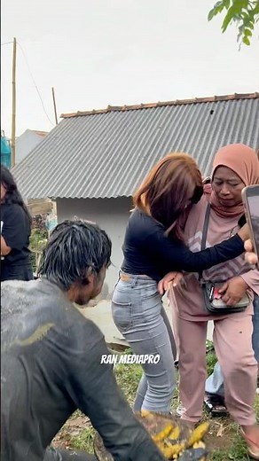 Blonde girl gets fucked by a banana