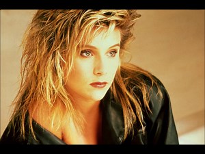Samantha Fox: remembering an 80s icon