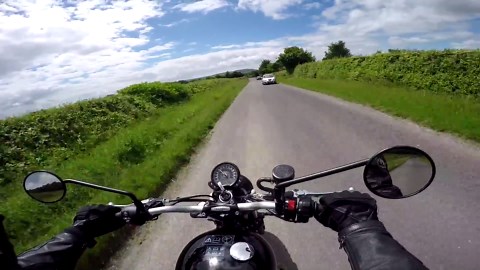 Can the Triumph Street Scrambler scramble?