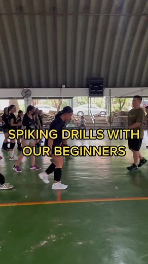 Mastering Basic Spiking Techniques in Volleyball