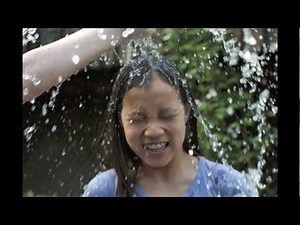 Nikon AF-S DX Nikkor 35mm f/1.8G Lens Test Footage and Pictures