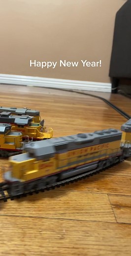 #gp50 #gp30 #sd40 #gp15 #hoscale #train #trains #walthers #bachmann #tyco #ahm #mantua #gp18 #sd40dash2 #frighttrain #traintracks #up #unionpacific #f45 #unionpacificrailroad #bnsfrailroad #unionpacificrailway #hobby #newyears #newyear #2023 #traintrack #conrail #hounionpacific #dc #dcc #kadee #holayout #diesellocomotive #diesellocomotives #locomotive #loco #soothing #fyp #newlayout #hoscaletrains #homodeltrains #katotrains #katotrain #kato #track #cartoonme