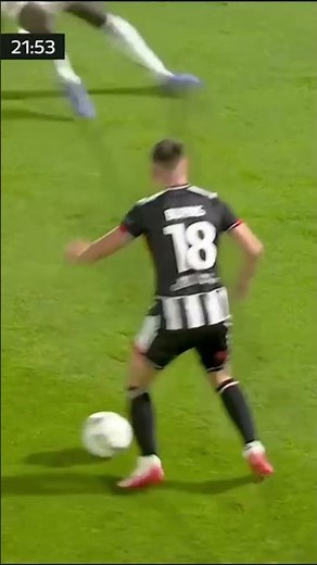 Grimsby 1-0 Manchester United | Charles Vernam Stuns United | Carabao Cup Highlights