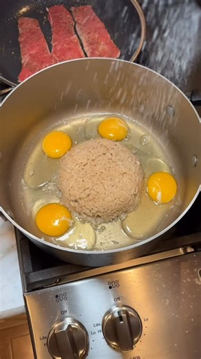 Thomas Winkler on Instagram: "Let’s get stir fried😜"