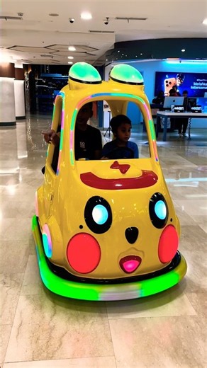 Sambil nunjuk arah abang setir mobil mini kikachu kuning pipi merah bulat bersama ayah seru #shorts