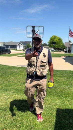 Pro Tip for Adjusters 👇🏾 It’s not about the gear — it’s about the comfort. Demetrio rocks a tool vest instead of a belt so his hands stay free, his movement stays smooth, and his inspections stay efficient. Whatever you wear, make sure it works for YOU. Comfort = Better inspections. Better inspections = Better outcomes. #360AdjusterAcademy #360Nation #MakingAnAdjuster #DrTravisDionBrock @360AdjusterAcademy
