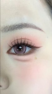 “Beginner Eye Makeup Tutorial 👁️✨ | Easy Steps for Bigger, Brighter Eyes (No Experience Needed!)”