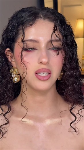 Makeup Curly Hair: Dewy Eye Makeup Tutorial for Brown Eyes
