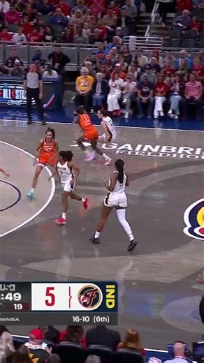 3/3 from downtown for Caitlin Clark tonight in the first quarter.