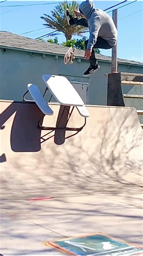 LIKE ITS NOTHING! ✨Daewon Song✨ #skateboarding #subscribe #reels #skateboardvibes