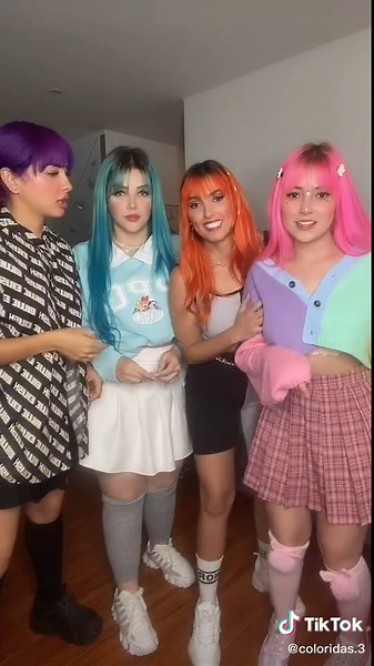 Las Coloridas: Diversión y Amistad en 2024