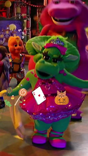 Use this sound to sing along to “Happiest Halloween” with #Barney and friends! 🎃👻 #halloween #singalong #trickortreat #boo #halloweenathome