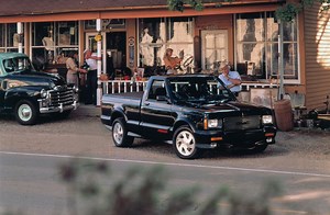 Remembering the Outrageous GMC Syclone 30 Years After It Embarrassed a Ferrari