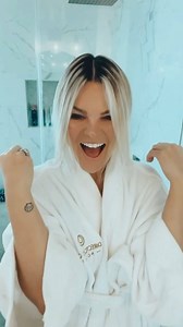 Scrub a dub dub! 🛁 Watch for a step-by-step on how to use our Purifying Vinegar Shampoo and Scalp Purifying Scrub! 📸 Via: @cChristina Smallwood #MONATpurify Shop now: https://bit.ly/39ssf4c | MONAT